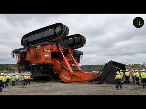 Dangerous Excavator Operator Fails! Heavy Equipment Accidents Compilation
