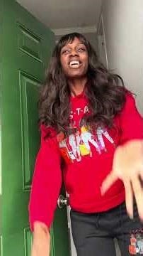 We have a new EbonyTvShow member.. meet Bri @ebonylatashe