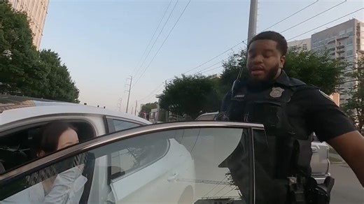 “There’s damage on that side” - Police request footage as tow situation starts to escalate