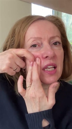 Sagging Cheeks? Release This Fascia Point #TheFasciaLiftMethod #CheekLift #FacialArchitecture🌿