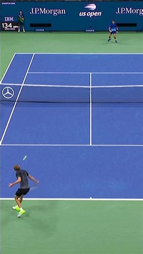 Zverev's passing shot PERFECTION! 🤯