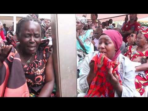 Agabuutikidde LT Col Moses Ssegujja aziikiddwa ne bamutenderezza weebale kuweereza bulungi