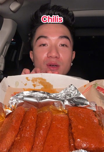 Explore Insane Cheesepulls at Chili's with OLIPOP