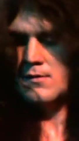 #OnThisDay 1971, I'm Eighteen peaks at #21 on the Billboard Hot 100. I like it!!