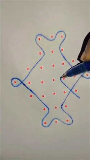Easy 7 Dots Kolam Design 🌸 | Simple Rangoli for Beginners | 7 Pulli Muggu #Shorts