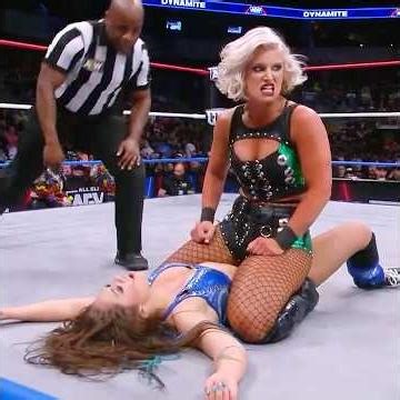 Toni Storm vs Skye Blue