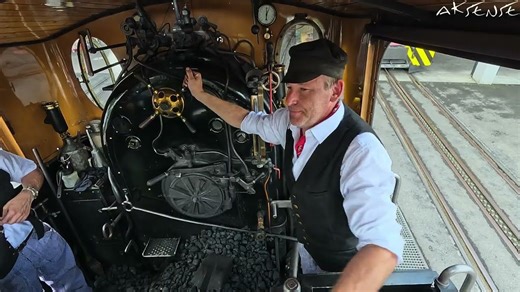 【4K HDR 60帧】百年齿轨蒸汽机车：乘坐瑞士瑞吉山铁路LOK16蒸汽机车欣赏沿途风景 | 2025年8月 | 作者：AKSense - Zurich