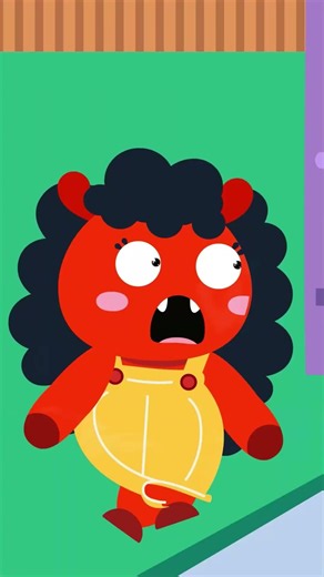 Bé học an toàn: Mimi suýt bị kẹt cửa gara?! | Safety for Kids #shorts
