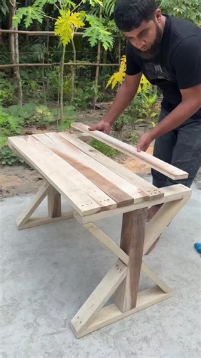 Minimalist and elegant wooden table design.. #WoodCraft #Woodwork #WoodCreativity #woodworking #DIYBench