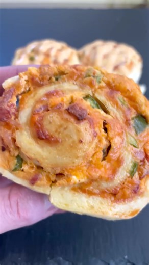 Delicious Jalapeño Popper Sticky Buns Recipe