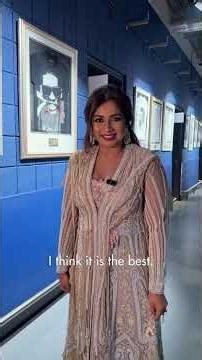 A small session with Shreya Ghoshal while backstage of Unstoppable Tour At O2 London #shreyaghoshal