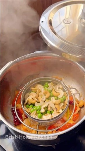 Haan mujhe pta hai restaurant jaisi nhi bani 🥹 #shorts #bristihomekitchen