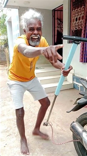 Her clothes are falling off.funny couples 🤪🙃 #shorts #reels #trending