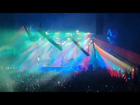 Tame Impala - The Less I Know the Better - Deadbeat tour - live at O2 Arena Prague 20.4.2026