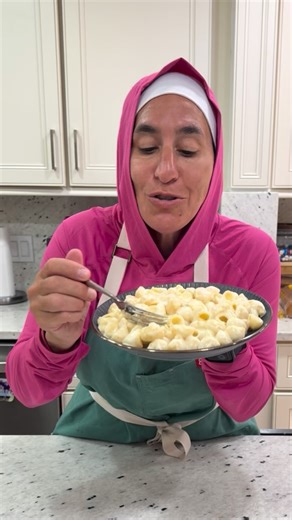 Connie Kazan on Instagram: "Panera Cheese Mac & Cheese (Copycat) Ingredients • 1 lb pasta noodles (shells recommended) • 8 oz white cheddar cheese, freshly shredded • 4 oz Muenster cheese, freshly shredded • ¼ cup butter • ¼ cup flour • 1 cup milk • ¾ cup water or heavy whipping cream • 1 chicken bouillon cube • Salt and pepper, to taste ⸻ Instructions 1. Cook the Pasta Bring a large pot of salted water to a boil. Cook pasta according to package instructions until al dente. Drain and set aside. 