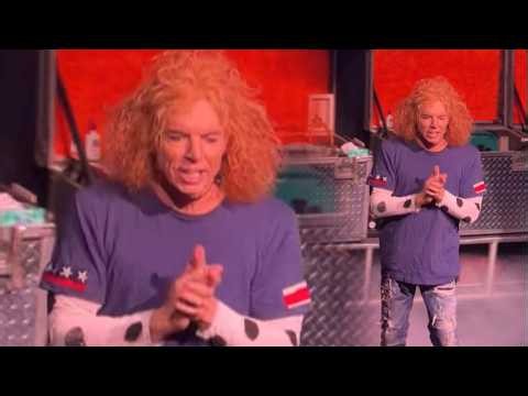 Carrot Top Jokes About Suicide Attempt During Emotional Return to Stage