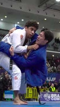 Amazing match between Kennedy Maciel and Jun Yong Cho! @kennedy_jiujitsu advances to the finals.