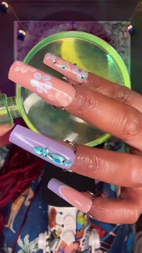 ASMR Visual and Up close Sleepy 😴 Triggers to help you sleep nap rest or for a mental break. Enjoy some brain 🧠 melting 🫠 tingly tingles 😀 Gently writing ✍️ on your face Telling you to focus on me and tapping on the screen 📺 These nails rings 💅are awesome 🤩 they stay on and are fun to wear. I love that I get to reuse them! #asmrscreentapping #asmrfocus #asmrwriting #asmrtapping #nailrings