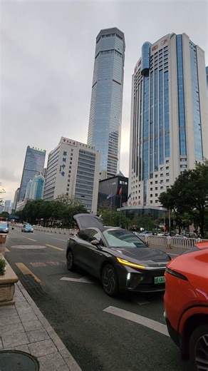 huaqiangbei square circle in shenzhen, China world biggest electronics market hub