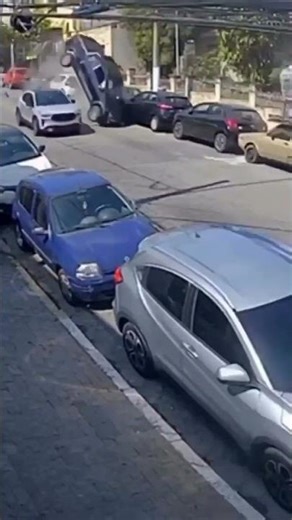 live Accident recorded in camera