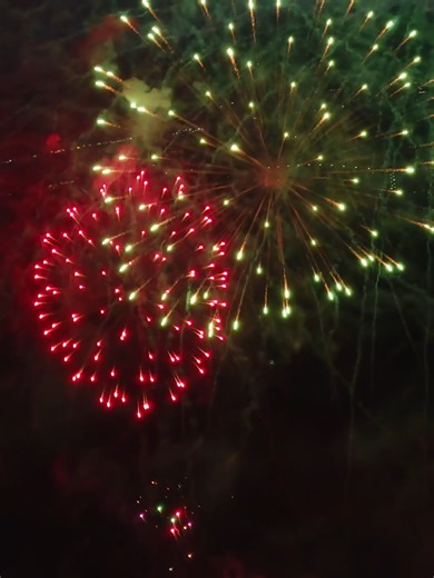 The only camera that you should fly through a firework show, a #GoPro 🎆 Happy New Year's Eve from $500 GoPro Awards recipient Kento Hirota. Planning more travel in 2026? Start here 👉 https://gopro.com/shop/activity/travel-adventure | GoPro