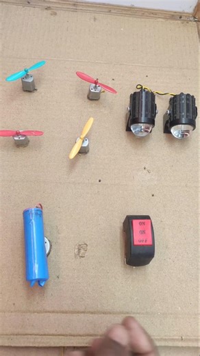 DC motor switch and battery funny rotation science project_Dc motor