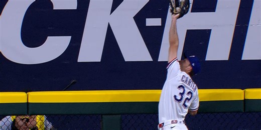 Carter's crazy play backs Rocker's first win of 2026