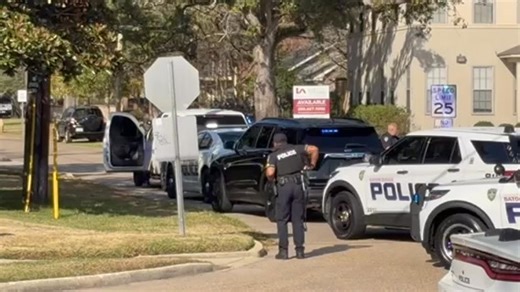 WATCH: Baton Rouge Police officers are actively investigating a reported shooting at the Gulf Coast Bank outside Towne Center. | WBRZ Channel 2