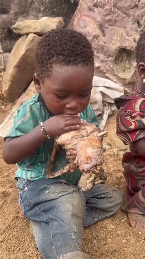 The daily life and diet of the Hazarbi tribe #africa