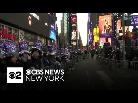 Countdown continues to New Year's Eve ball drop in Times Square