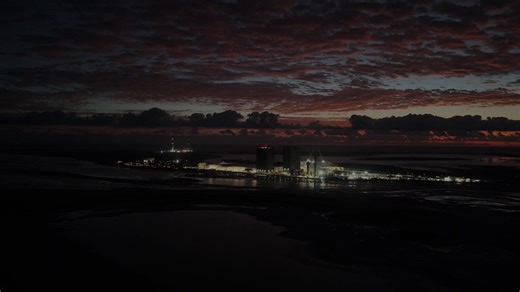 The static fire sequence intro, speed tracked drone shots from the pad, lighting revealing the heat shield tile mosaic, transitioning to raw audio from the manufacturing floor. The shot of mission control shaking. UGH ABSOLUTE CINEMA Was this made solely by @SpaceX ‘s internal team?? Would love to know