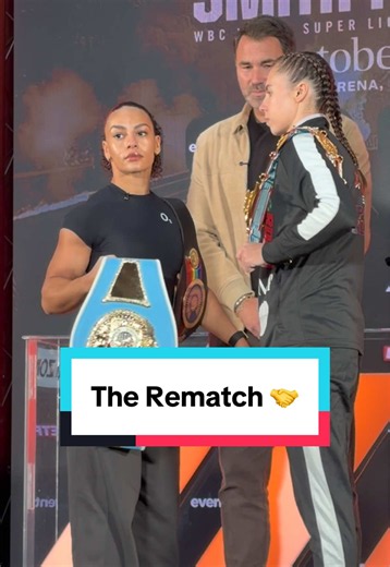 Shannon Ryan and Emma Dolan face off for their rematch 🤝 #shannonryan #smithpuello #boxing #matchroomboxing