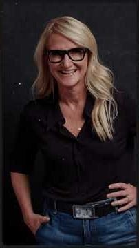 STOP LISTENING TO YOUR FEELINGS | Mel Robbins