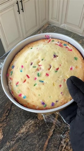 Kroger baking spray review: Does it work for cakes?