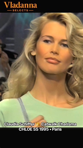 👑 1995 SS • Claudia Schiffer • Catwalk Charisma • Karl Lagerfeld for CHLOÉ • Fashion Archive Paris