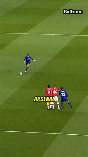 Top 5 Amazing Free Kicks 🎯⚽ #football #soccer #freekick #shorts