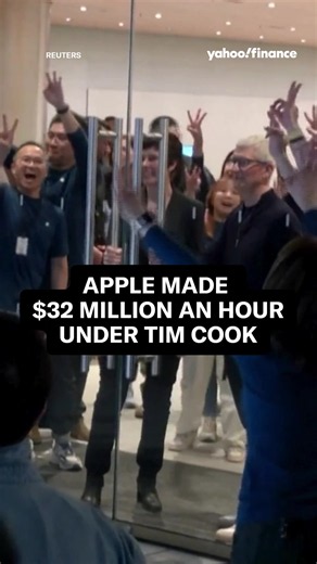 $32 million: That's the number incoming Apple CEO John Ternus has to beat to measure up to Tim Cook. 🤑 #apple #timcookapple #tech #CEO