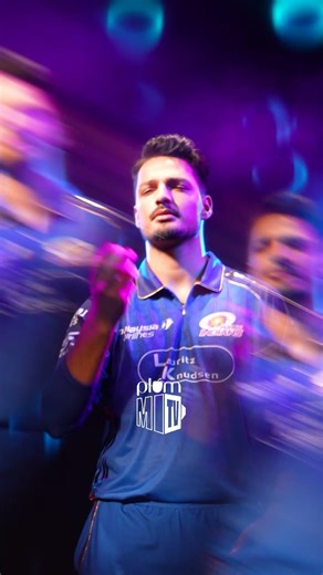 𝐀 𝐃𝐎𝐔𝐁𝐋𝐄 𝐖𝐈𝐂𝐊𝐄𝐓 𝐎𝐕𝐄𝐑! 🔥 | #MumbaiIndians #OneFamily #TATAIPL #MIvSRH