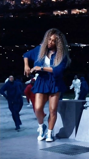 At 17, She Beat The World's #1 Player In A Grand Slam Final... Nobody Saw It Coming #SerenaWilliams