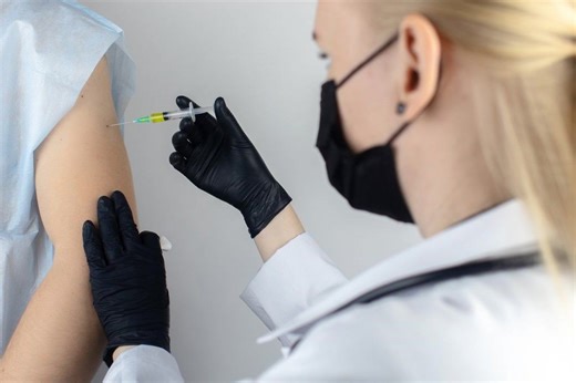 Britain trials mRNA vaccine as bird flu evolves