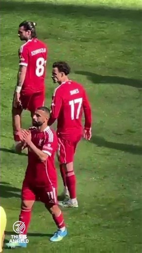 Mo Salah goes off through injury - could that be the last of him at Liverpool? 😢