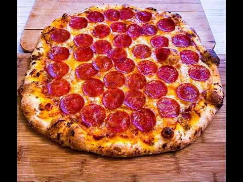 Pizza is Friday night eats #pizza #pizzalover