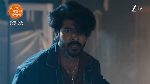 Samay par Sneha ko dhoondhkar Siddhu ne bachaayi uski jaan, lekin kya anjaane mein woh keh gaya hai usse apne dil ki baat? Dekhiye #GangaMaiKiBetiyan har roz, raat 9 baje, sirf Zee TV par. #Sneha #Siddhu #GMKBEpisodic #AapkaApnaZeeTV #AmandeepSidhu #SheizaanKhan | ZEE TV