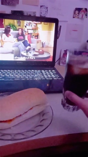 Lunch Date With Ted, Barney & the Gang 🍽️📺