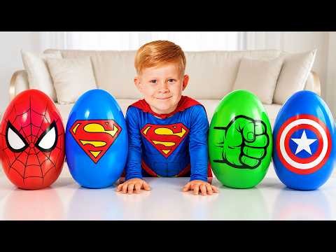 Oliver se transforma em super-herói e brinca com ovos surpresa gigantes