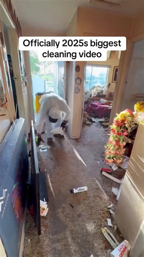 $1000 donated to heart centre for kids at the Sydney Children’s Hospital from all those cans (10k cans to be exact) made it all worth it in the end 🤝 #cleaning #asmr #tiktok #home