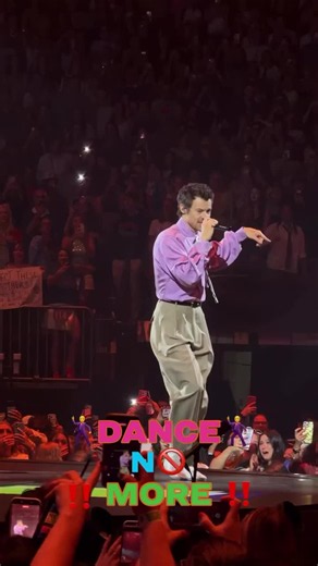 Harry singing DANCE NO MORE! #TogetherTogetherMSGN20 #HarryStyles #Kattdo #Kissco 🎥 thegarden