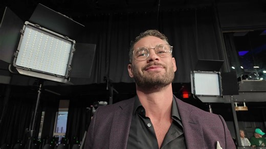 'He's moving like a real fighter' Chris Algieri complimentary of Benavidez, breaks down Canelo fight