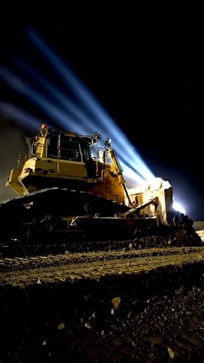Heavy Equipment Night Shift: Massive Bulldozer in Action! 🚜