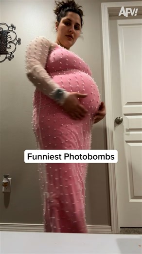 There's nothing like a good photobomb! 🤣 | America's Funniest Home Videos